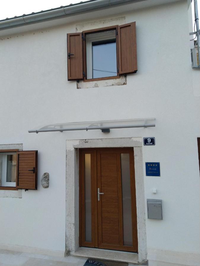 Apartman Catarina Vrsar Exterior foto
